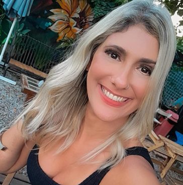 Larissa Lari | Terapeutas