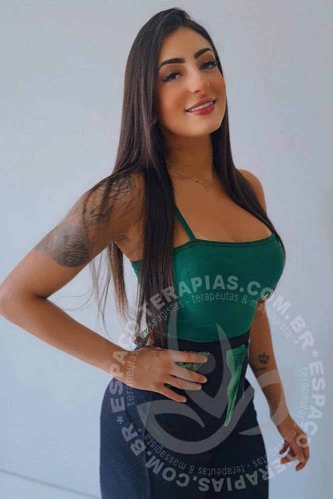 Larissa Shanti | Terapeutas